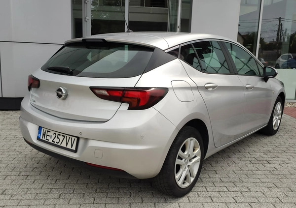 Opel Astra cena 55899 przebieg: 93250, rok produkcji 2019 z Gryfów Śląski małe 56